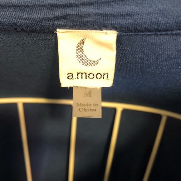 A. Moon Crochet Sleeve High-Low Blouse Blue Size Medium - Picture 5 of 8